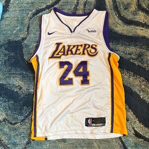Nike Lakers White and Yellow Jersey